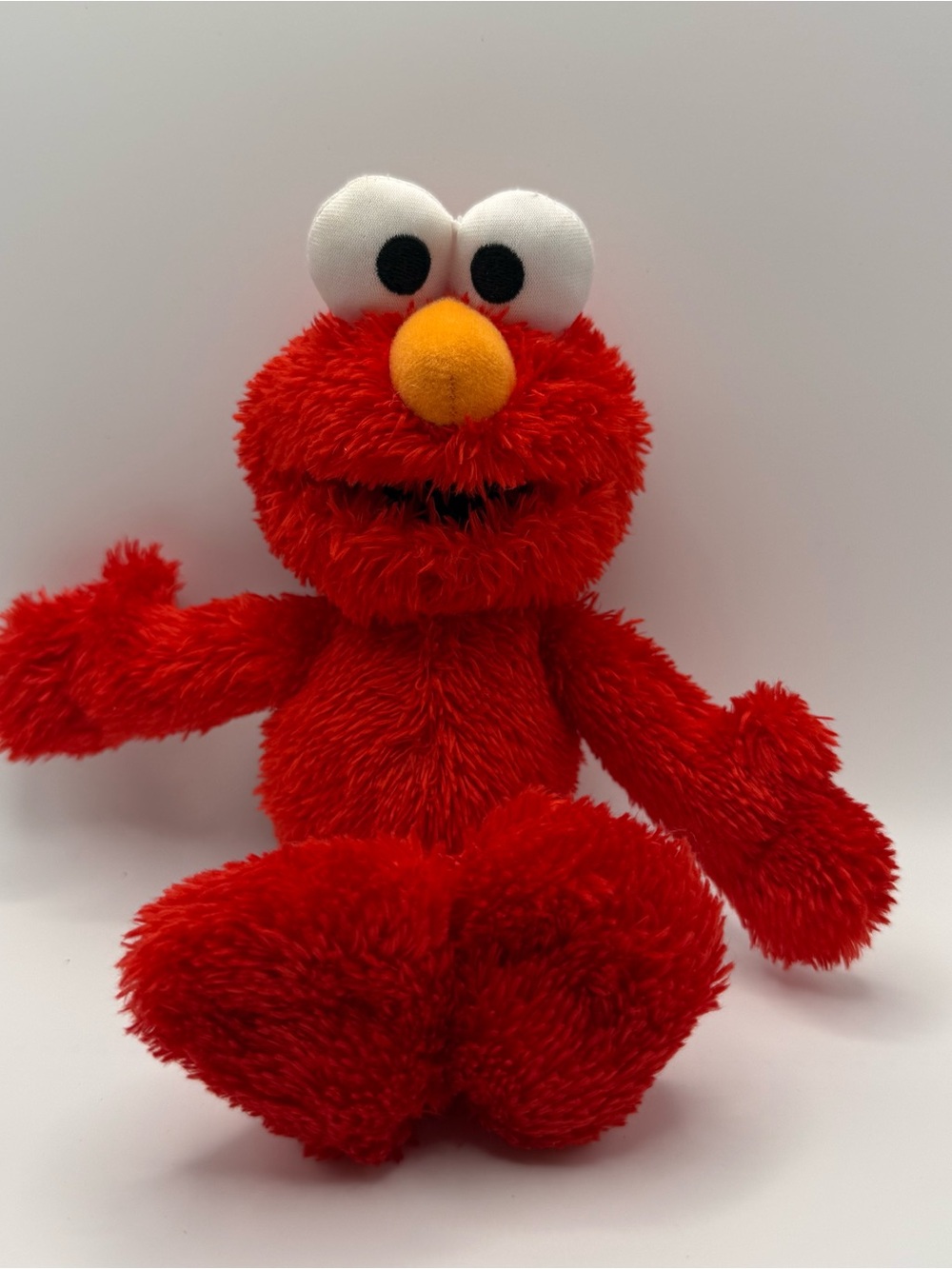 Hasbro 2013 Sesame Street Elmo Cuddle Toy Plush (HSB-01)